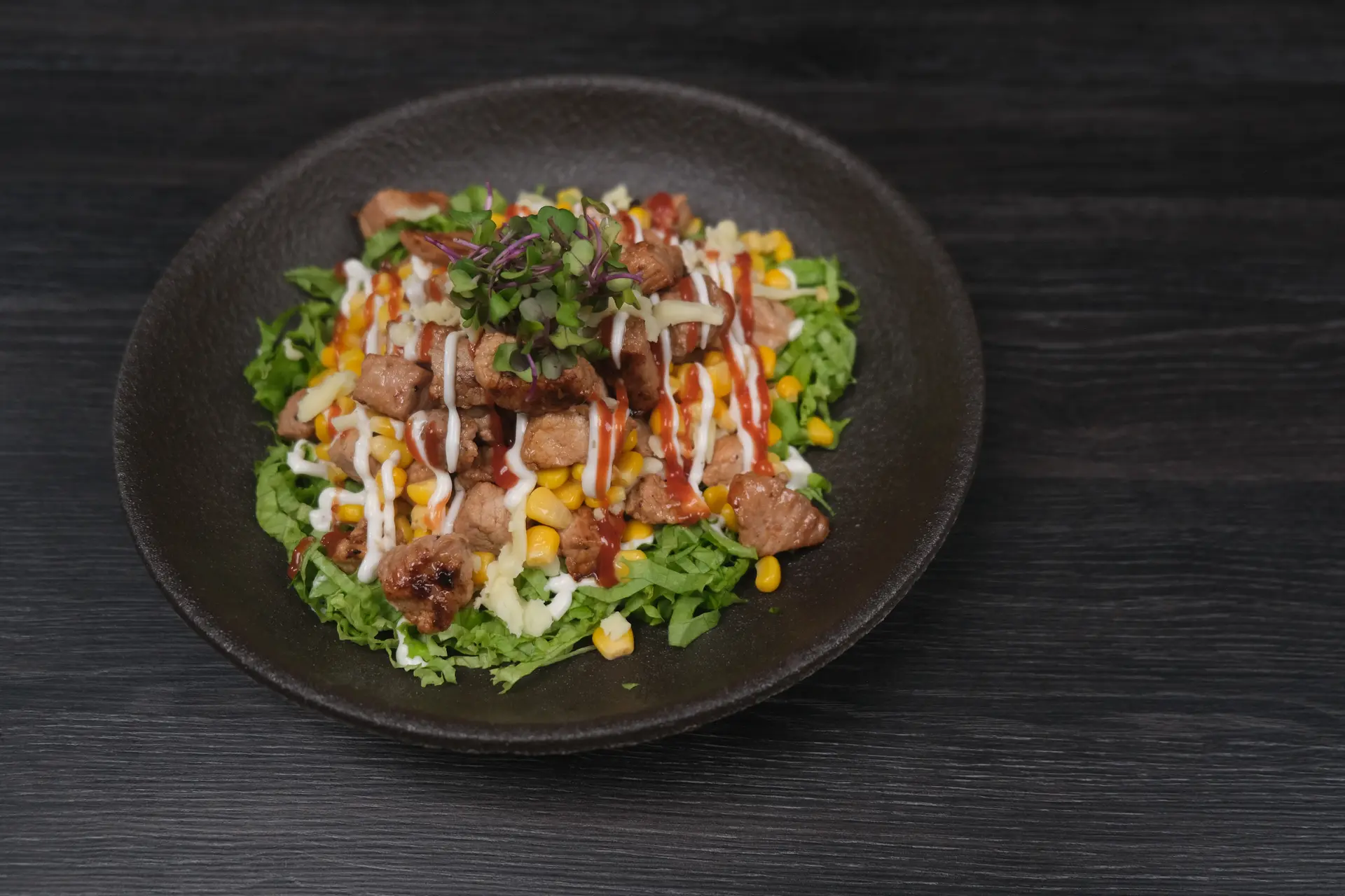 Desgranado de Brazo de Cerdo con Queso y Guacamole